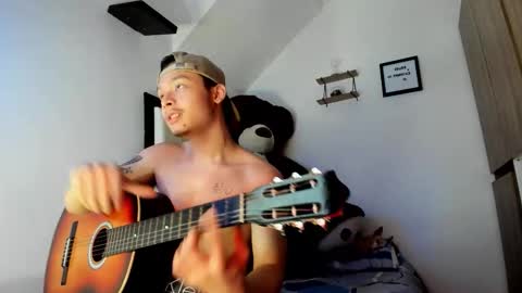 zeus online show from 10/23/25, 07:56