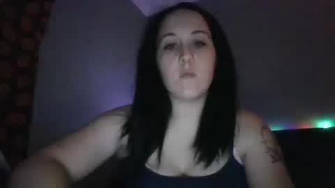 Snapshot of zgainey12 chatting on 10/17/25, 04:26 princessdinomom online show from 10/17/25, 04:26
