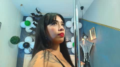 ZHAMIRA  ANDRES online show from 10/23/25, 10:08
