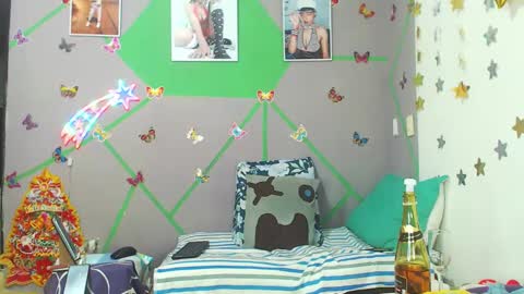 zharick online show from 01/01/25, 04:07