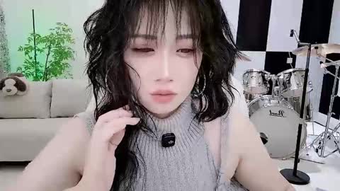 zhen online show from 10/17/25, 01:03