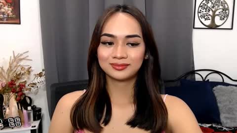 Snapshot of zialustts chatting on 03/12/25, 01:19 Zia online show from 03/12/25, 01:19