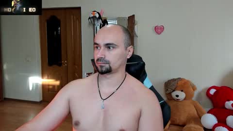 Ziesh online show from 10/14/25, 12:28