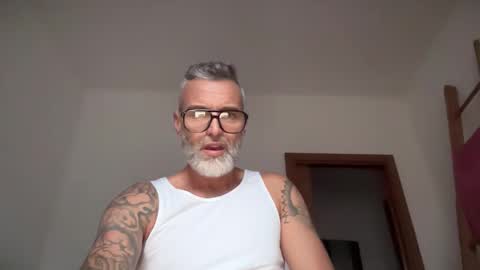 zkopa69 online show from 10/23/25, 02:05