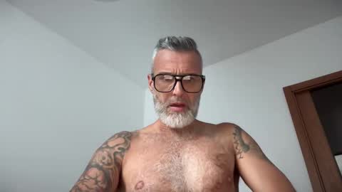 zkopa69 online show from 10/24/25, 02:57