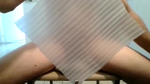 Snapshot of zobilov chatting on 01/12/25, 04:42 zobilov online show from 01/12/25, 04:42