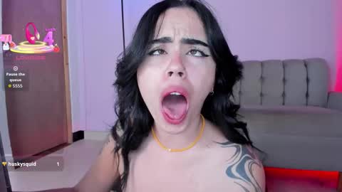 Snapshot of zoe6x chatting on 10/28/25, 02:20 zoe online show from 10/28/25, 02:20