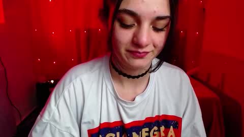 Snapshot of zoe_0111 chatting on 02/06/25, 07:29 zoe_0111 online show from 02/06/25, 07:29