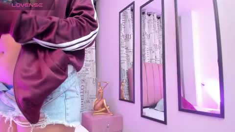 zoe_blond online show from 11/09/25, 04:22