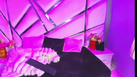 Zoe Browns online show from 10/12/25, 02:21