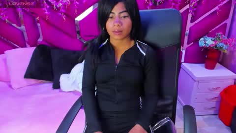 Zoe Browns online show from 11/05/25, 02:55