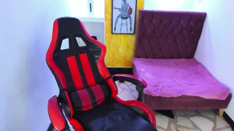 Z O E online show from 11/05/25, 08:42