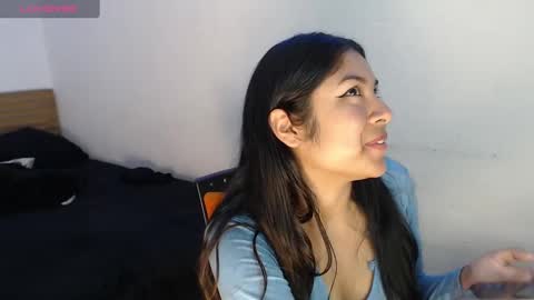 zoe_crazy14 online show from 11/10/25, 11:26