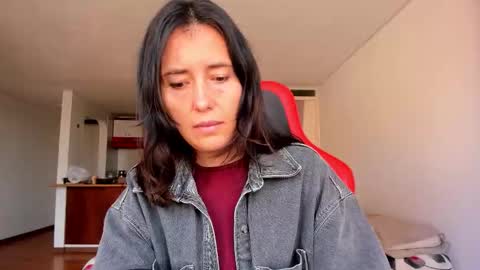 Snapshot of zoe_jeane_beker chatting on 10/07/25, 09:01 ZOE online show from 10/07/25, 09:01