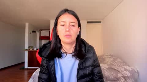 Snapshot of zoe_jeane_beker chatting on 10/24/25, 08:16 ZOE online show from 10/24/25, 08:16