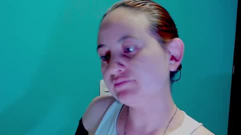 Snapshot of zoe_jones2 chatting on 01/09/25, 10:09 Zoe online show from 01/09/25, 10:09