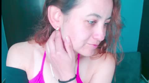 Snapshot of zoe_jones2 chatting on 03/08/25, 02:30 Zoe online show from 03/08/25, 02:30