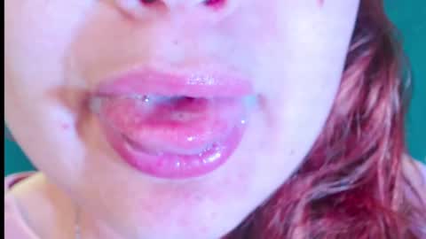 Snapshot of zoe_jones2 chatting on 03/10/25, 10:24 Zoe online show from 03/10/25, 10:24
