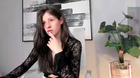 Snapshot of zoe_olsen__ chatting on 03/03/25, 03:31 Zoe Olsen online show from 03/03/25, 03:31