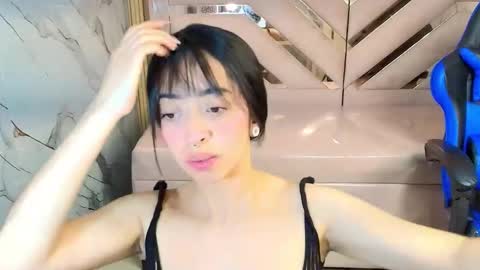 Snapshot of zoe_r_ chatting on 09/10/25, 03:06 Zoe online show from 09/10/25, 03:06