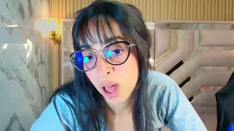 Snapshot of zoe_r_ chatting on 09/12/25, 03:06 Zoe online show from 09/12/25, 03:06