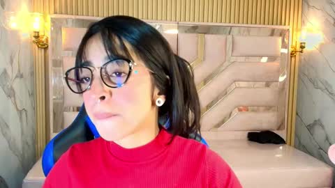 Snapshot of zoe_r_ chatting on 09/18/25, 03:08 Zoe online show from 09/18/25, 03:08