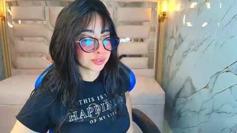 Snapshot of zoe_r_ chatting on 11/16/25, 03:12 Zoe online show from 11/16/25, 03:12