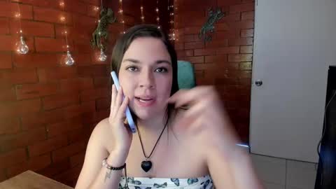 Snapshot of zoe_ringer chatting on 02/27/25, 02:21 Zoe  online show from 02/27/25, 02:21