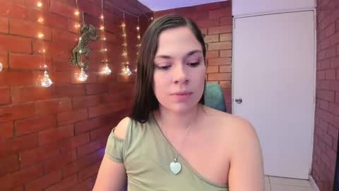 Snapshot of zoe_ringer chatting on 09/18/25, 03:14 Zoe  online show from 09/18/25, 03:14