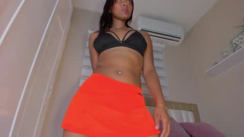 Snapshot of zoe_sky_ chatting on 01/30/25, 02:36 Hi guys i am Zoe online show from 01/30/25, 02:36