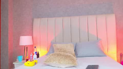 Camila Aristizabal online show from 09/19/25, 08:53