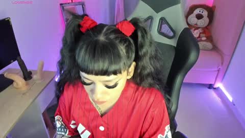 zoe_sullivan_ online show from 01/31/25, 09:48