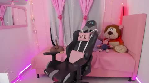 zoe_sullivan_ online show from 09/17/25, 02:41