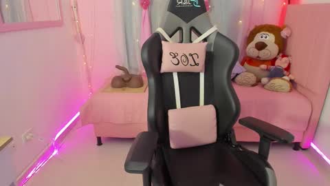 zoe_sullivan_ online show from 09/26/25, 10:19