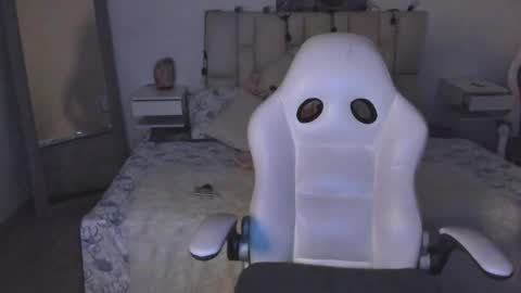 Snapshot of zoe_turnner_18 chatting on 11/14/25, 11:31 Zoe online show from 11/14/25, 11:31