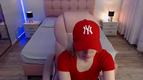 zoe online show from 11/05/25, 03:28