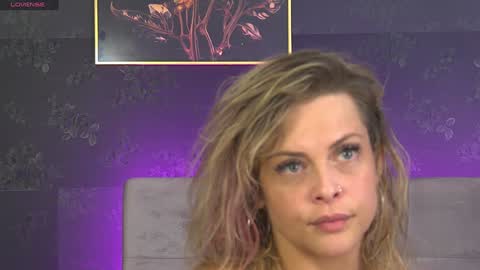 ZoeMesmerize online show from 12/23/24, 01:51