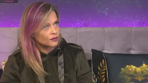 ZoeMesmerize online show from 01/07/25, 09:50