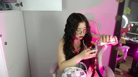 Zoe online show from 11/29/25, 06:55