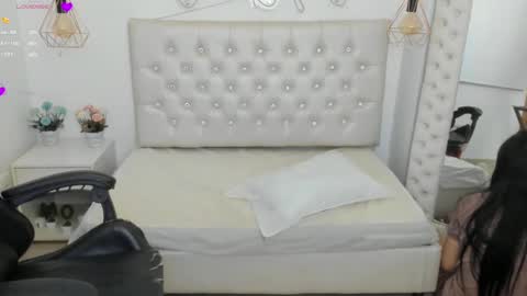 Snapshot of zoeth_ruiz chatting on 01/18/25, 12:15 zoeth_ruiz online show from 01/18/25, 12:15