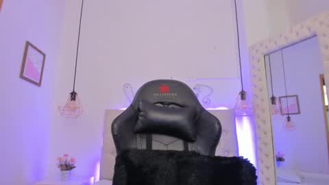 Snapshot of zoeth_ruiz chatting on 03/11/25, 03:23 zoeth_ruiz online show from 03/11/25, 03:23