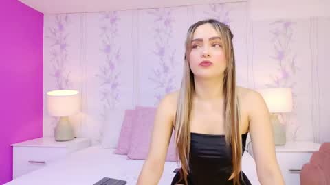 Snapshot of zoewilliis chatting on 09/30/25, 12:43 ZoeWilliis online show from 09/30/25, 12:43