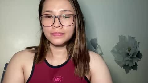 zoey_foryou online show from 11/16/25, 03:28