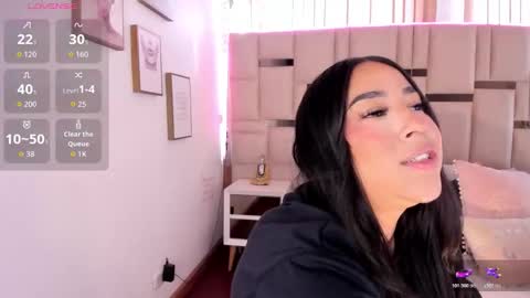 Snapshot of zoey_thommpson chatting on 10/28/25, 08:11 zoey thommpson online show from 10/28/25, 08:11