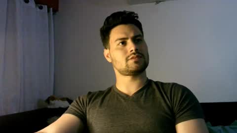 Snapshot of zohan_haidar chatting on 03/07/25, 04:02 ZohanMohamed online show from 03/07/25, 04:02