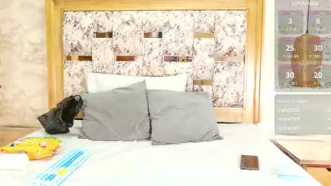 Snapshot of zoley_watson chatting on 11/09/25, 03:05 zoley online show from 11/09/25, 03:05