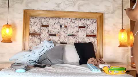 Snapshot of zoley_watson chatting on 11/19/25, 03:06 zoley online show from 11/19/25, 03:06