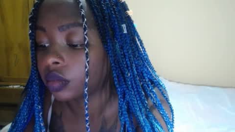 Snapshot of zooee_p chatting on 02/09/25, 10:54 Zooe online show from 02/09/25, 10:54