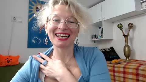 Zosya1111 online show from 12/15/24, 12:49