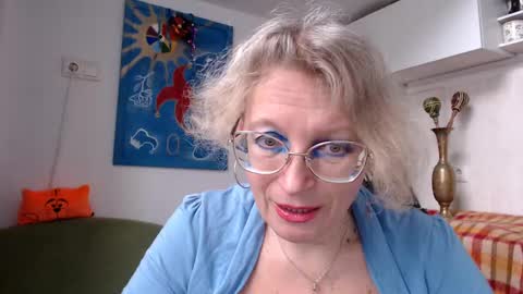 Zosya1111 online show from 12/29/24, 09:17